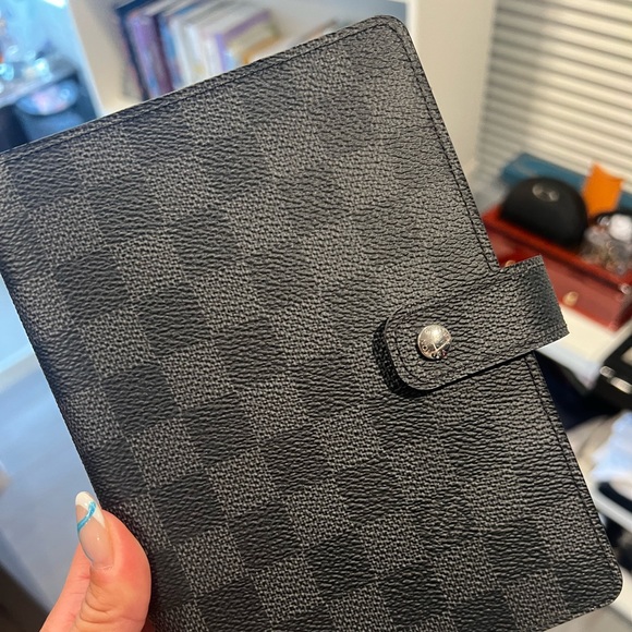 Louis Vuitton agenda